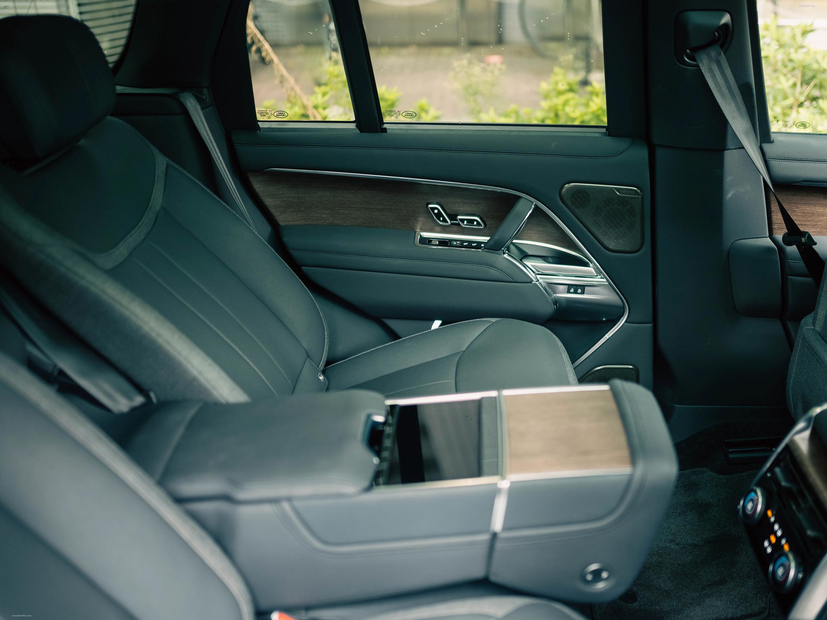 2023 Land Rover Range Rover Japanese Version Stunning HD Photos, Videos, Specs, Features